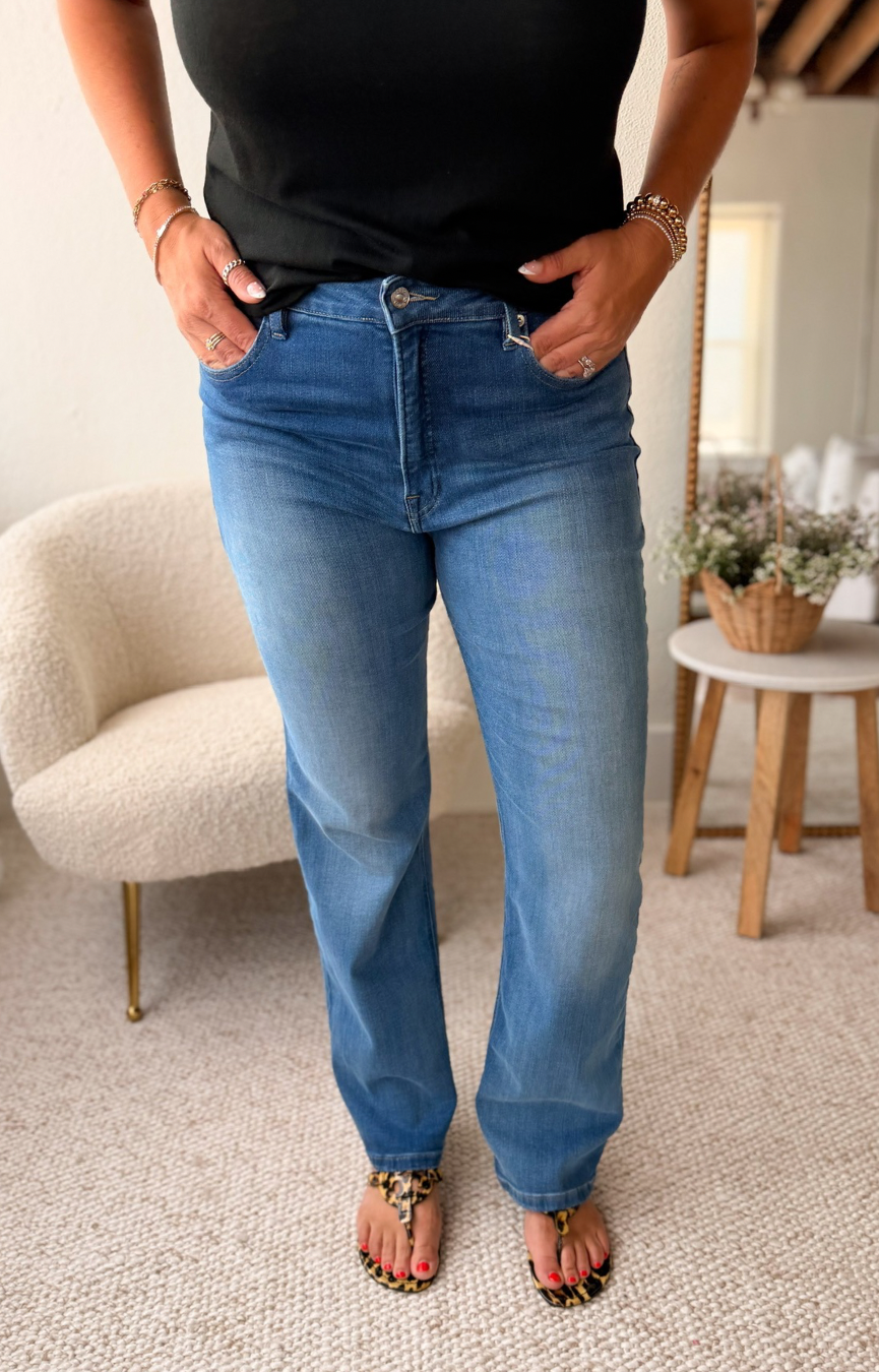 Soft Tech Good True Straight Jeans