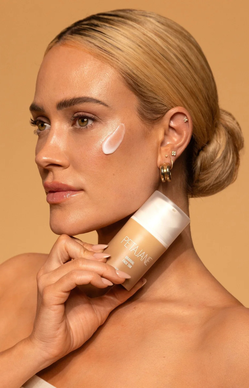 Gradual Face Tan