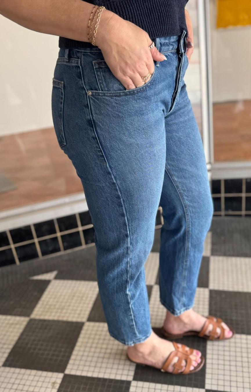 Vintage Straight Ankle Jeans