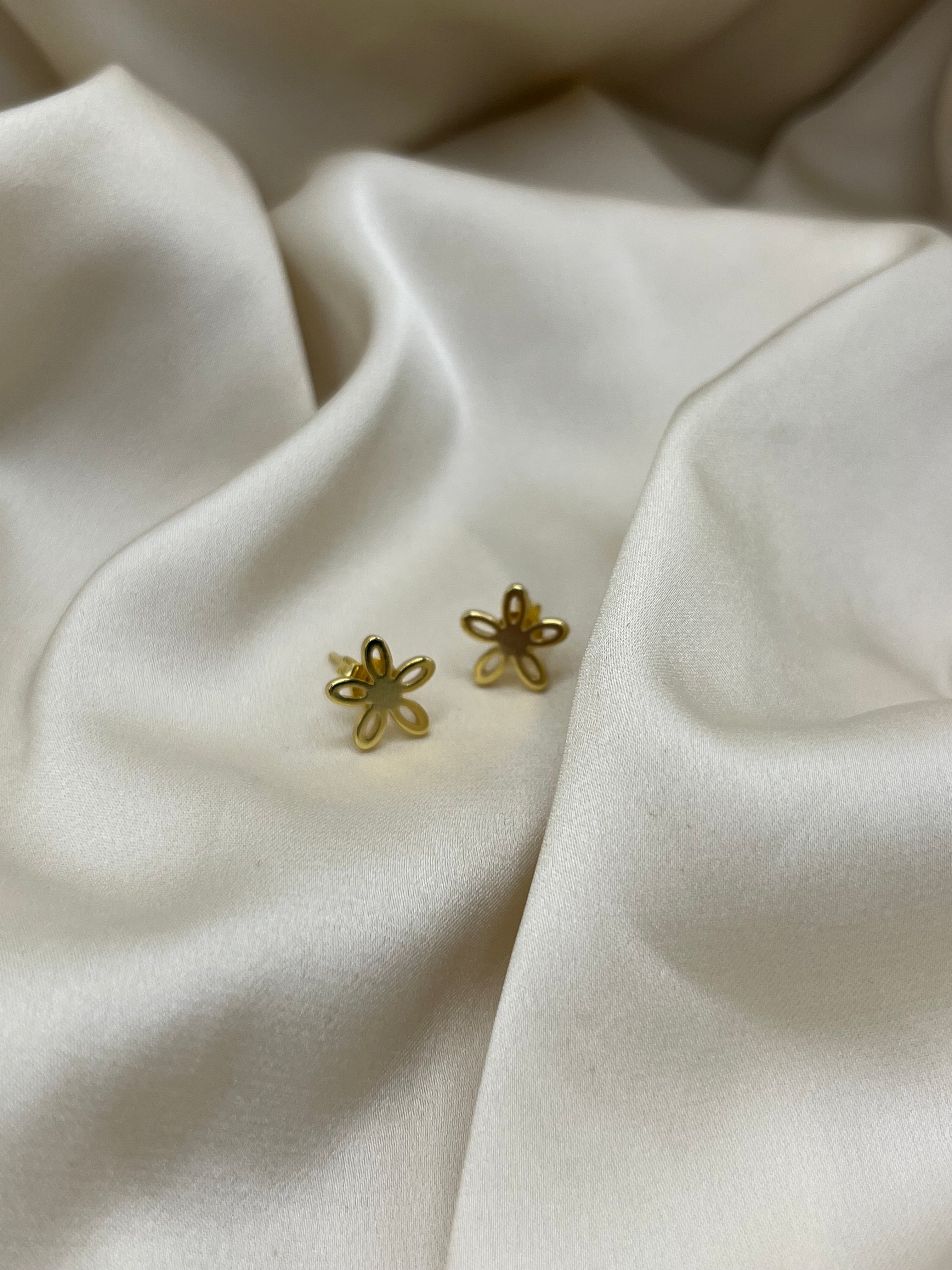 Flower Outline Studs - LUX