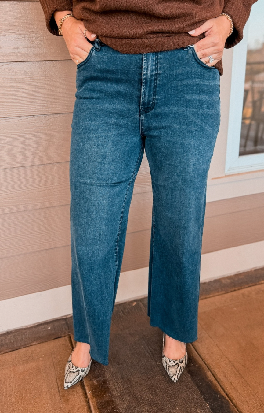 Fiona Wide Leg Jeans- Callaway Wash