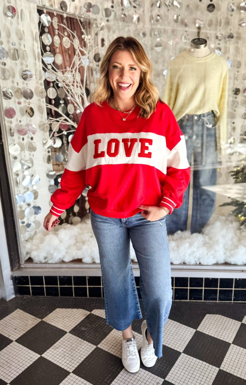 Oversized Love Sweatshirt