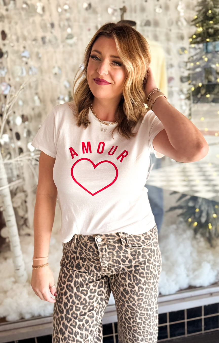 Amour Tourist Tee