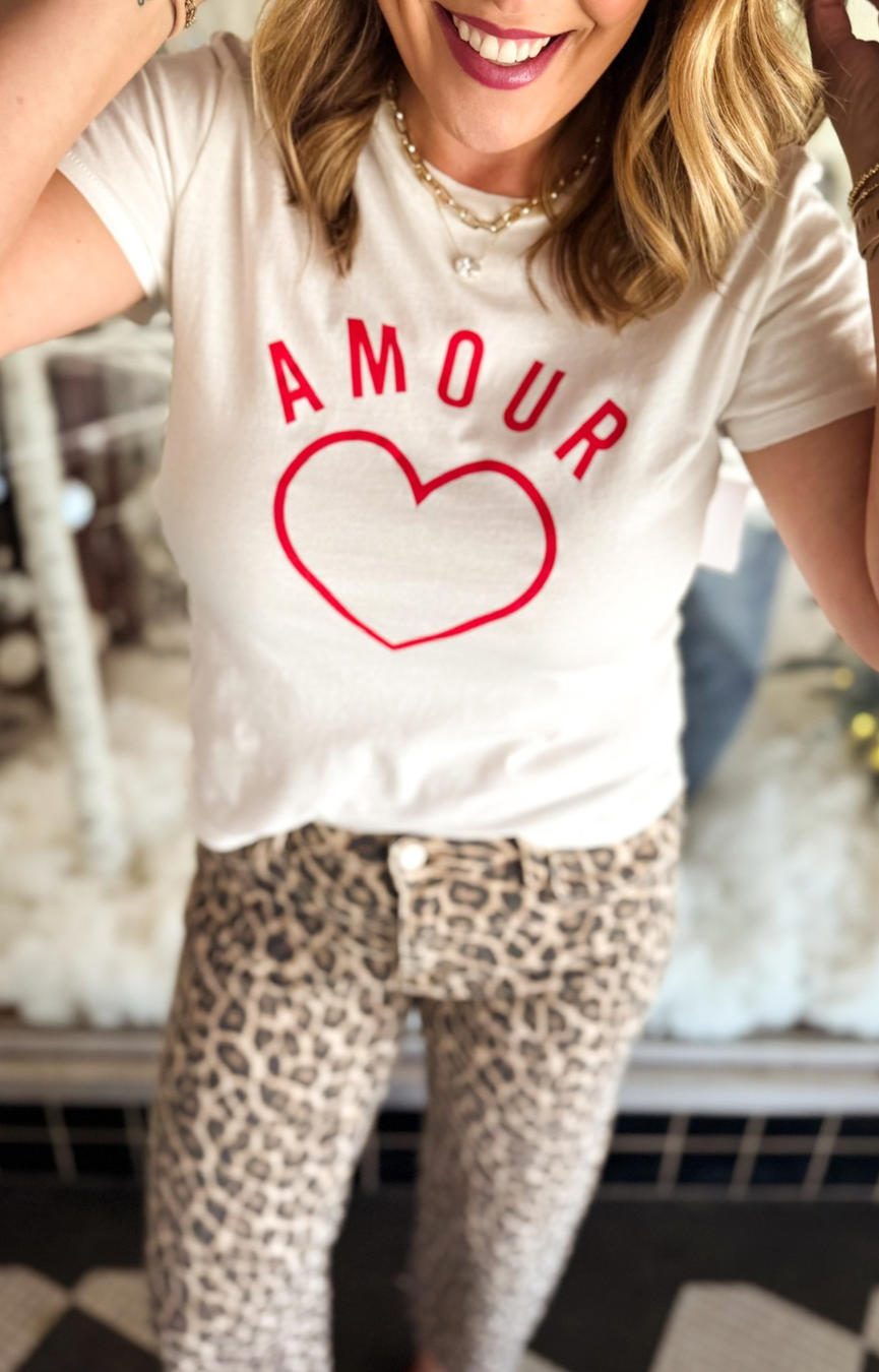 Amour Tourist Tee